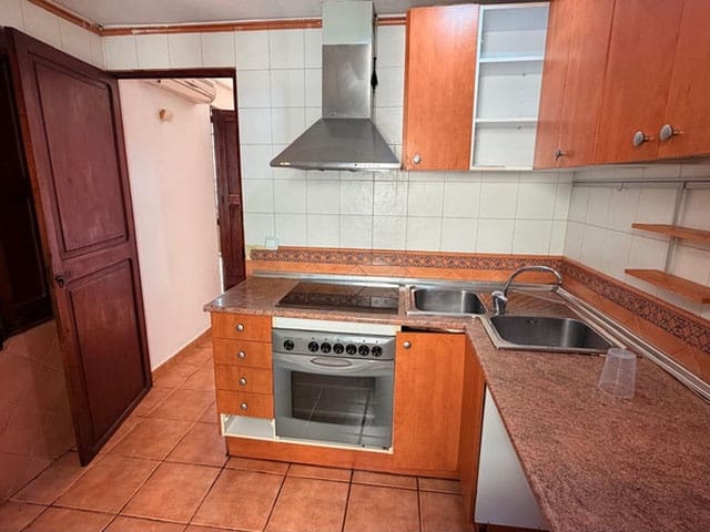 Appartement de 1 chambre à louer à Palma de Mallorca avec garage - 807 € (Ref: 9989386)