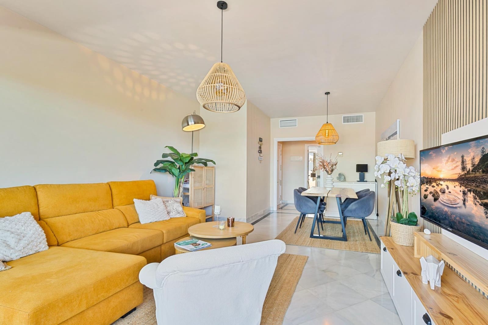 2 sypialnia Apartament na sprzedaż w Aloha Golf z basenem garażem - 570 000 € (Ref: 10013431)