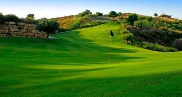 4 bedroom Villa for sale in Estepona with pool garage - € 2,190,000 (Ref: 10013432)