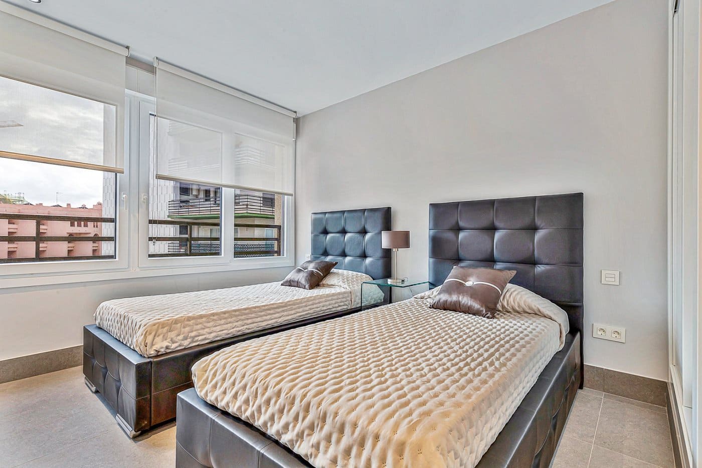 2 sovrum Lägenhet att hyra i Marbella - 2 750 € (Ref: 10030666)