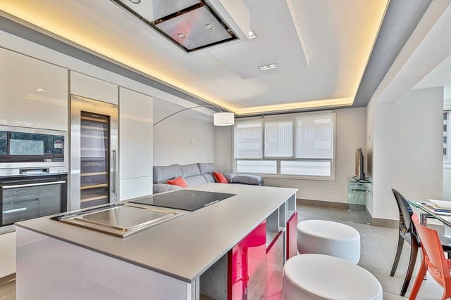 2 sovrum Lägenhet att hyra i Playa Bajadilla - Puertos, Marbella - 2 750 € (Ref: 10030666)