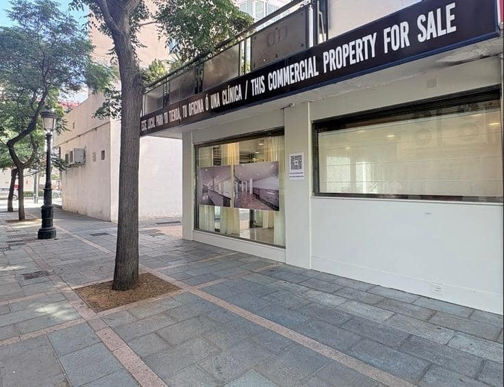 Kaupallinen myytävänä paikassa Marbella - 515 000 € (Ref: 10081364)
