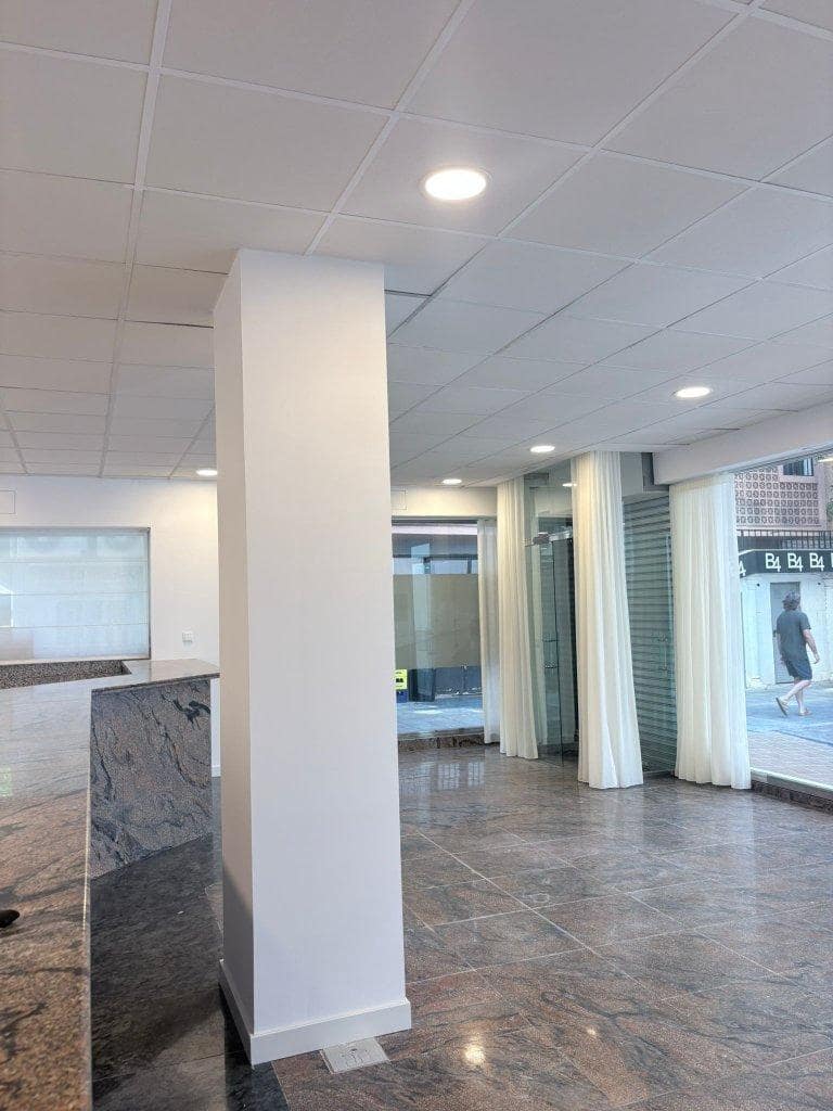 Kaupallinen myytävänä paikassa Marbella - 515 000 € (Ref: 10081364)