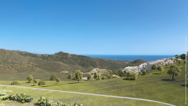 2 bedroom Apartment for sale in Marbella with pool garage - € 800,000 (Ref: 8275303)