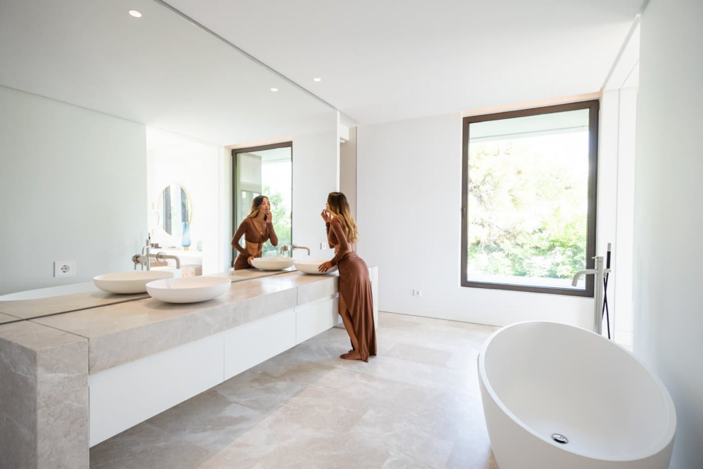 6 bedroom Villa for sale in Marbella with pool garage - € 4,750,000 (Ref: 8275319)