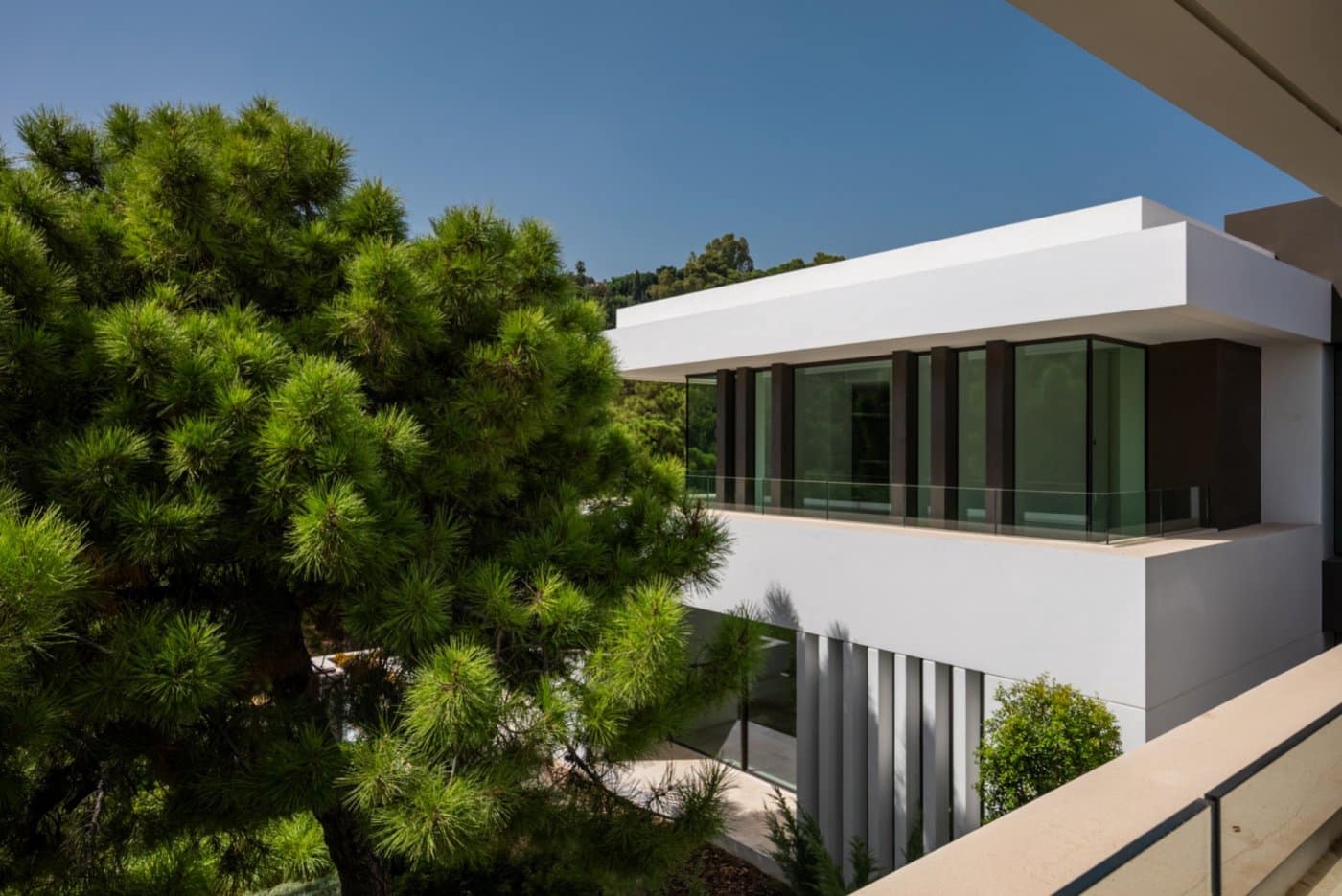 6 bedroom Villa for sale in Marbella with pool garage - € 4,750,000 (Ref: 8275319)