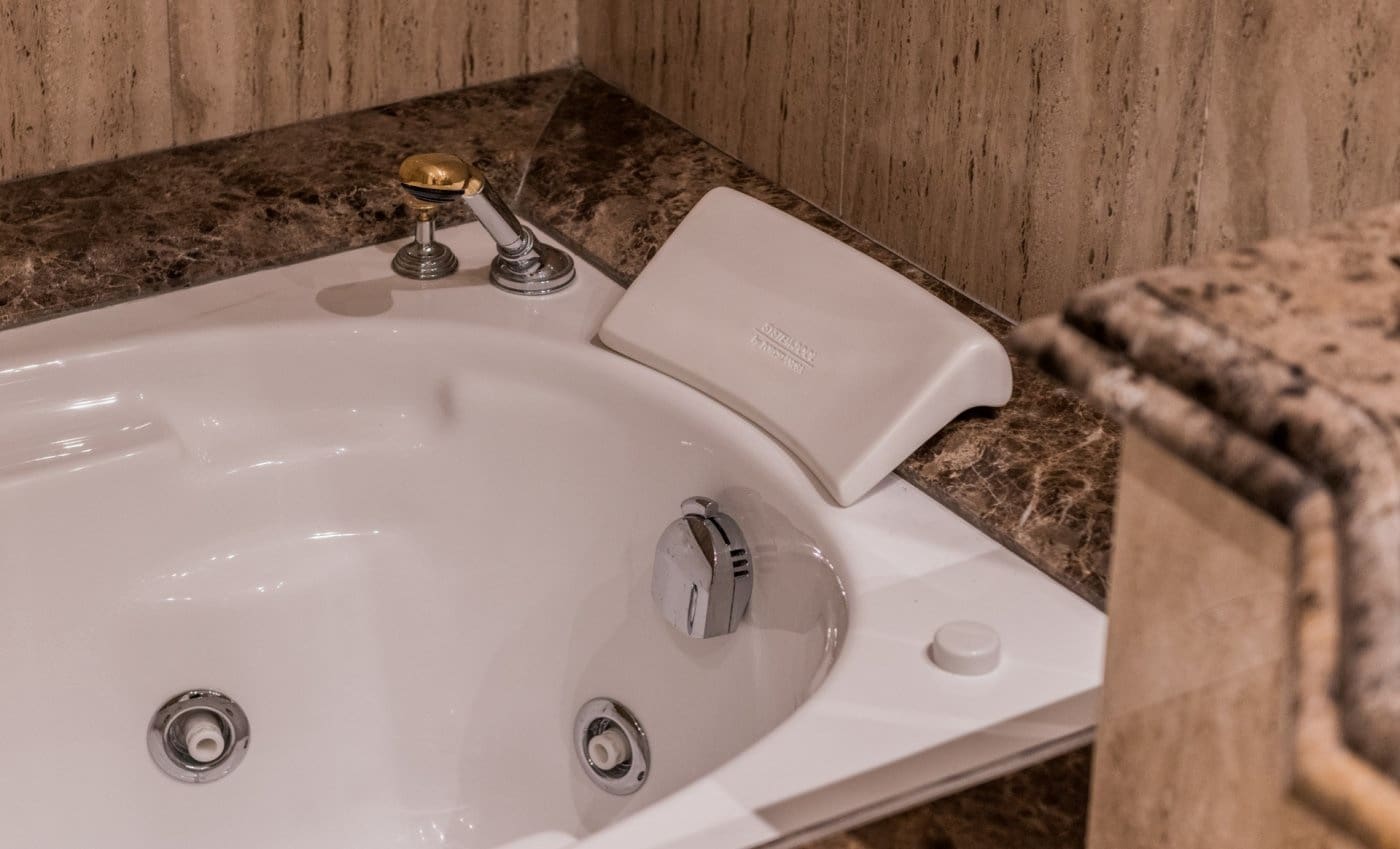 3 bedroom Apartment for sale in Marbella with pool garage - € 2,150,000 (Ref: 8275335)