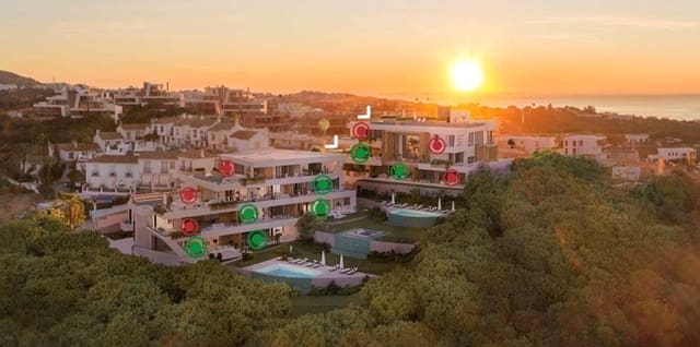 4 chambre Appartement à vendre à Cabopino, Marbella avec piscine garage - 1 250 000 € (Ref: 8275337)