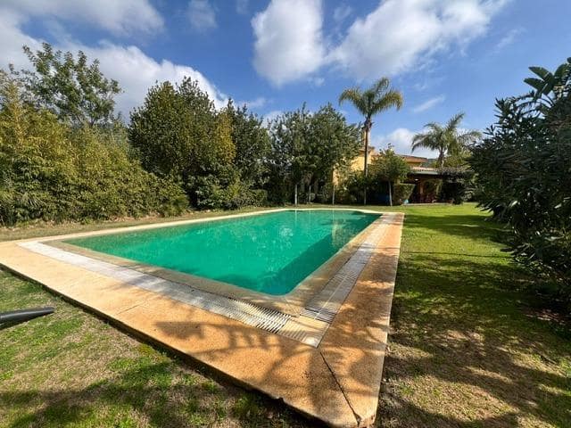 5 soveværelse Finca/Landehus til salg i Ojen med swimmingpool garage - € 1.500.000 (Ref: 8275338)