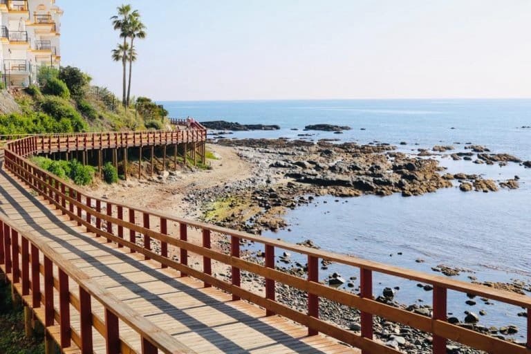 2 soveværelse Lejlighed til salg i El Faro med swimmingpool garage - € 379.900 (Ref: 8275340)