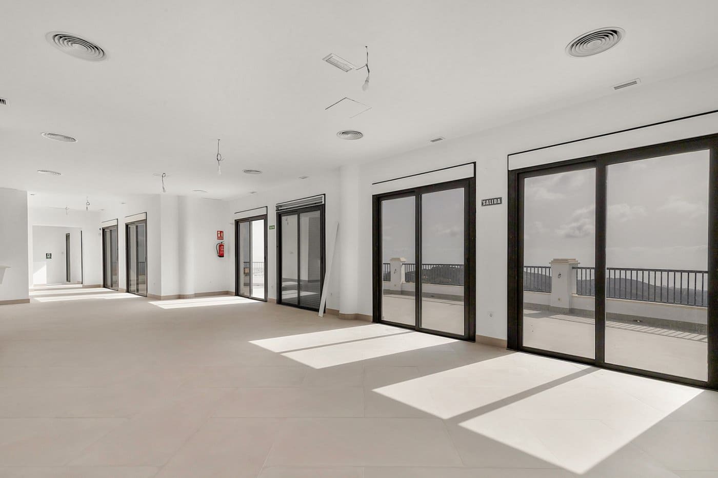 Villa for sale in La Mairena - € 1,300,000 (Ref: 8275344)