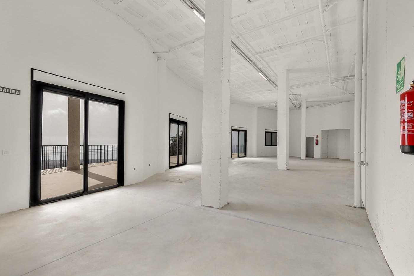 Villa for sale in La Mairena - € 1,300,000 (Ref: 8275344)