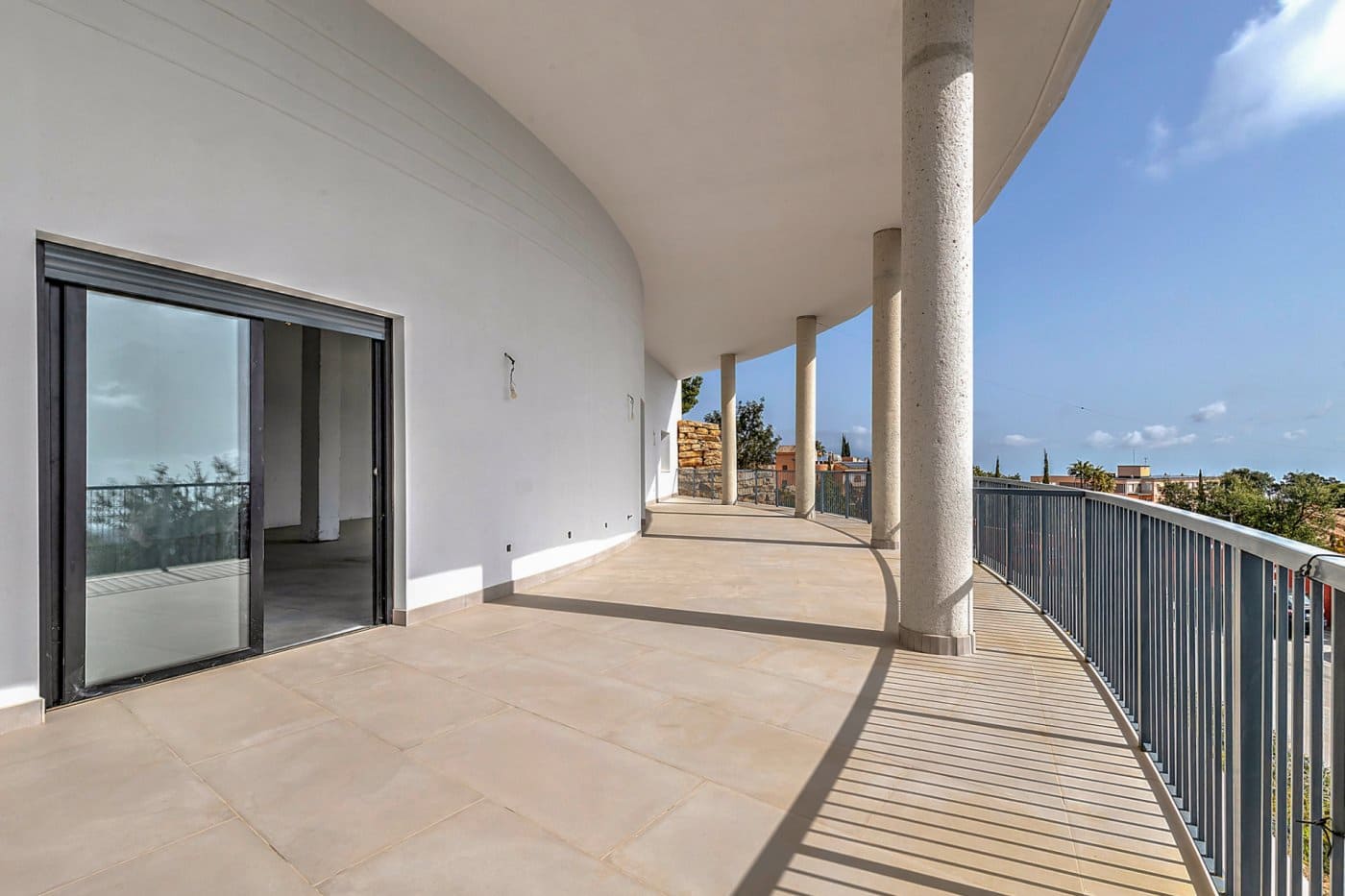 Villa for sale in La Mairena - € 1,300,000 (Ref: 8275344)