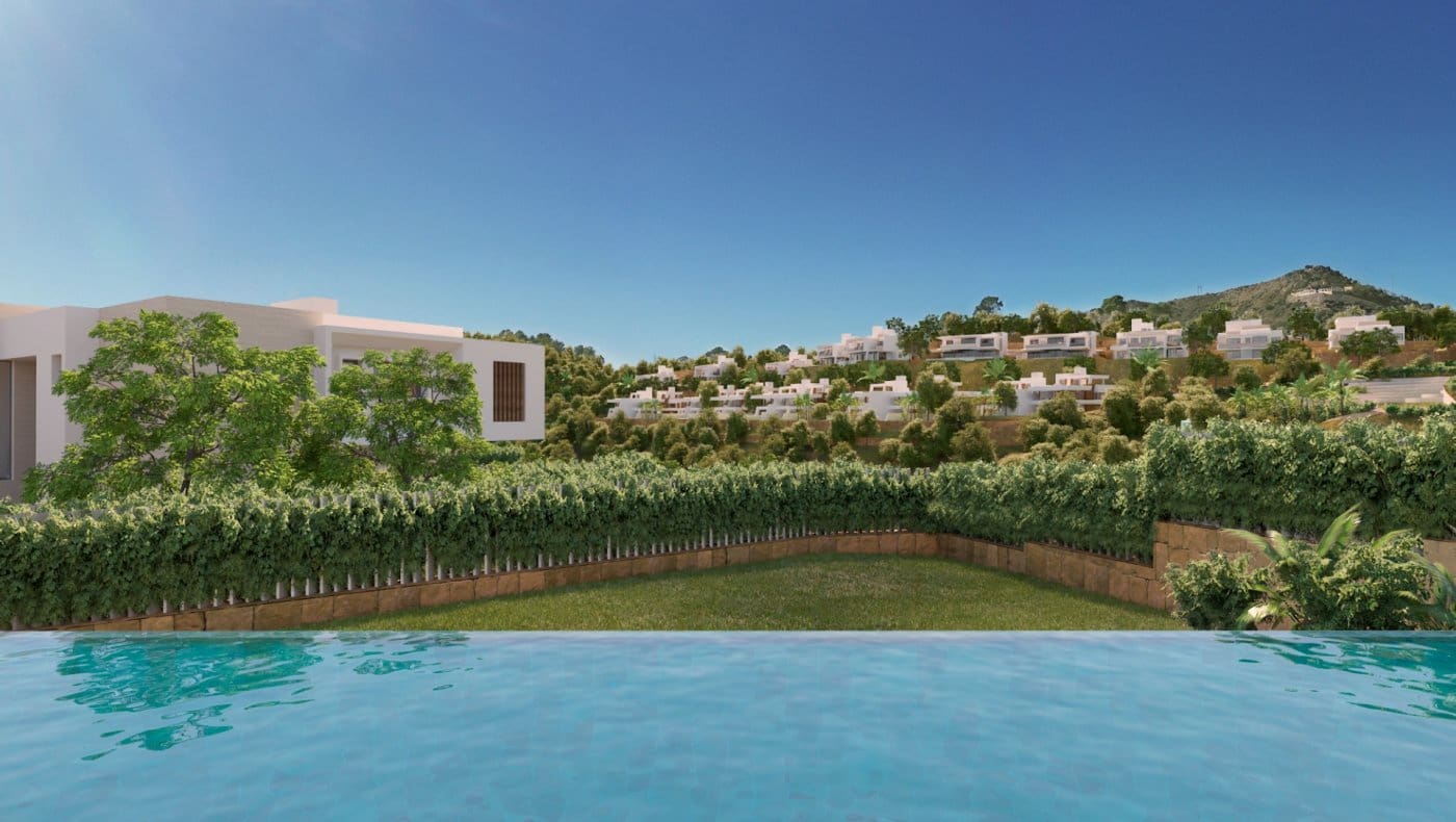 5 bedroom Villa for sale in Marbella with pool garage - € 3,400,000 (Ref: 8275361)