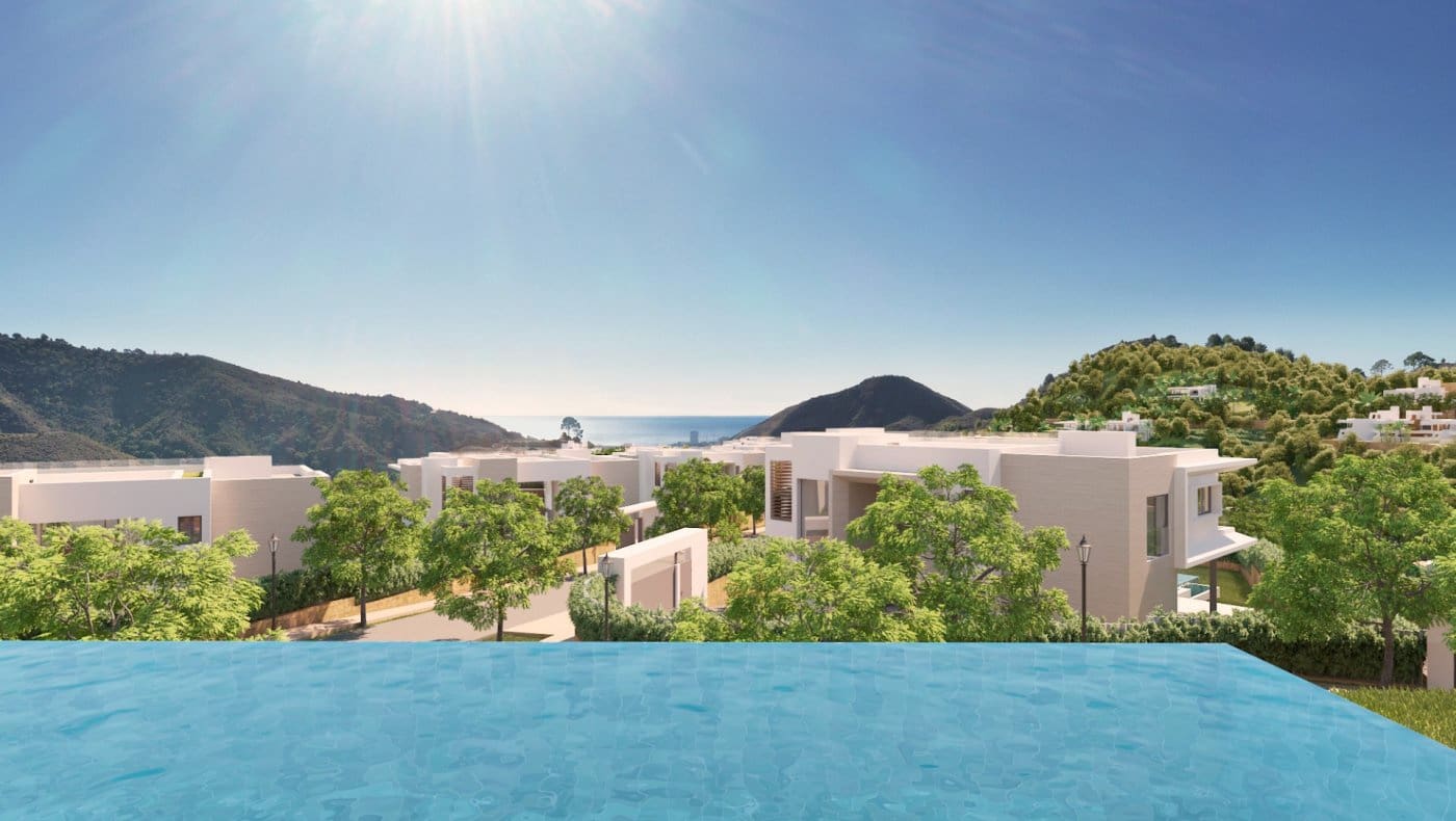 5 bedroom Villa for sale in Marbella with pool garage - € 3,400,000 (Ref: 8275361)
