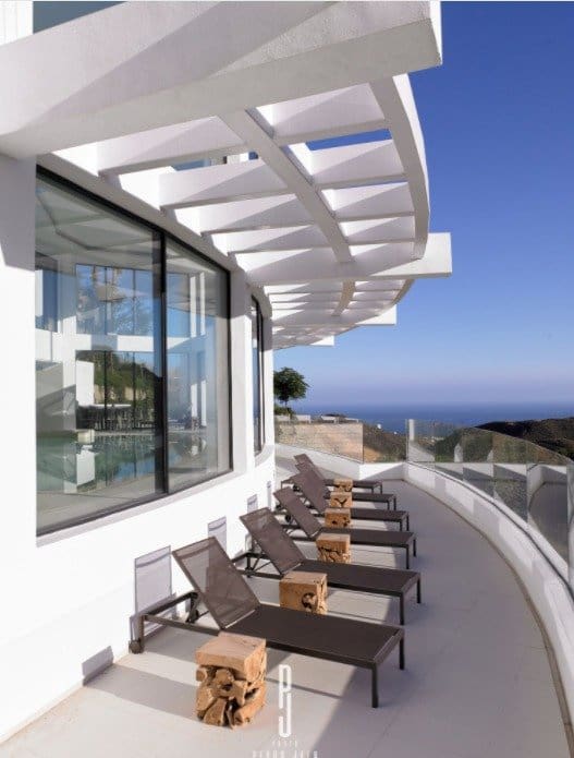 2 bedroom Apartment for sale in Marbella with pool garage - € 799,000 (Ref: 8275362)