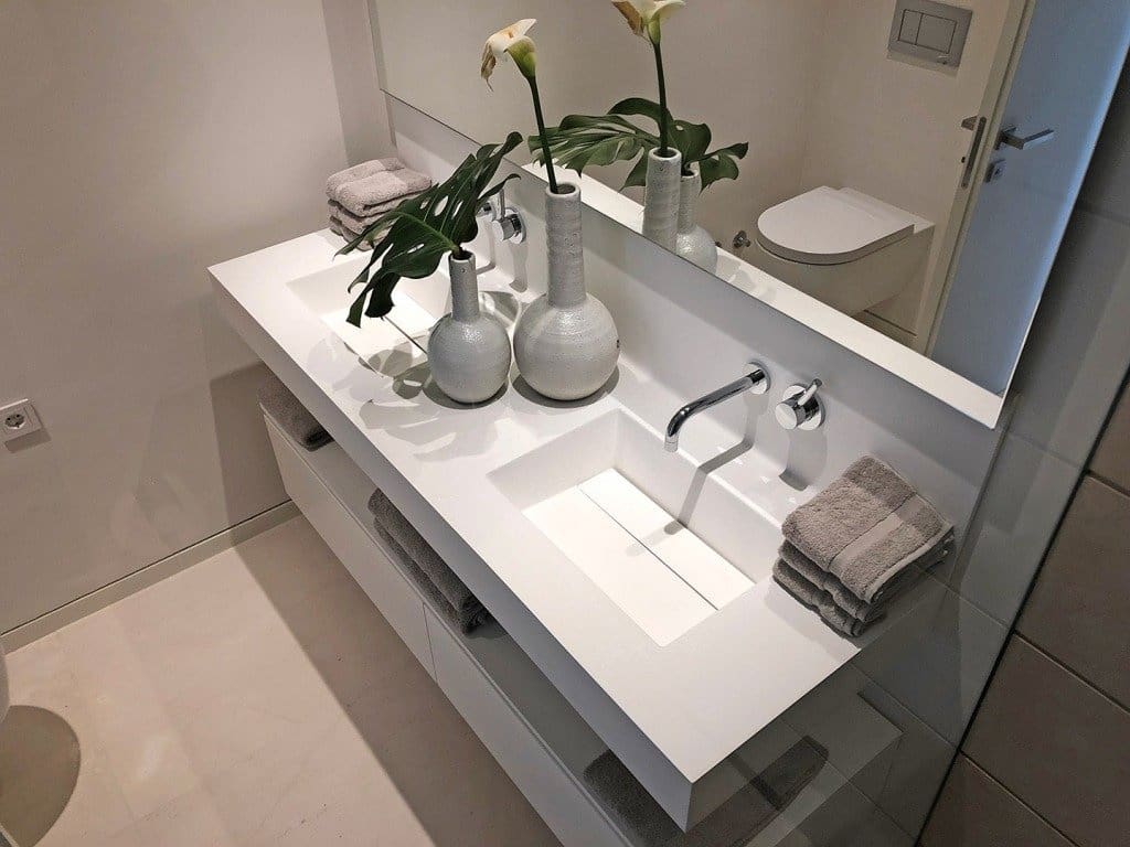 2 bedroom Apartment for sale in Marbella with pool garage - € 799,000 (Ref: 8275362)