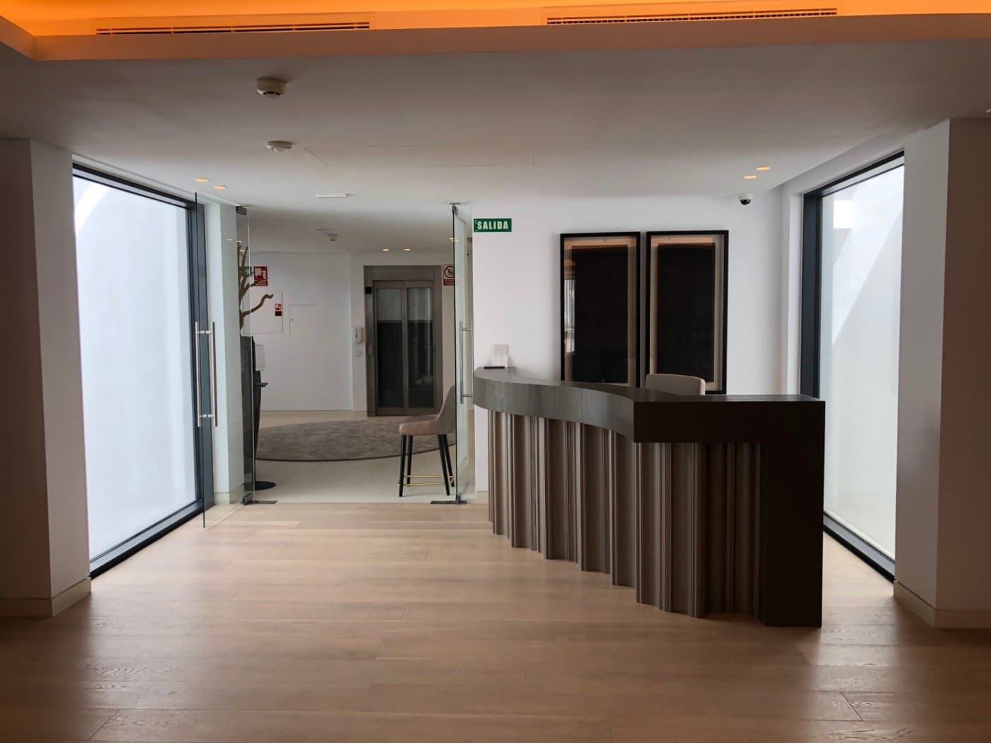 2 bedroom Apartment for sale in Marbella with pool garage - € 799,000 (Ref: 8275362)