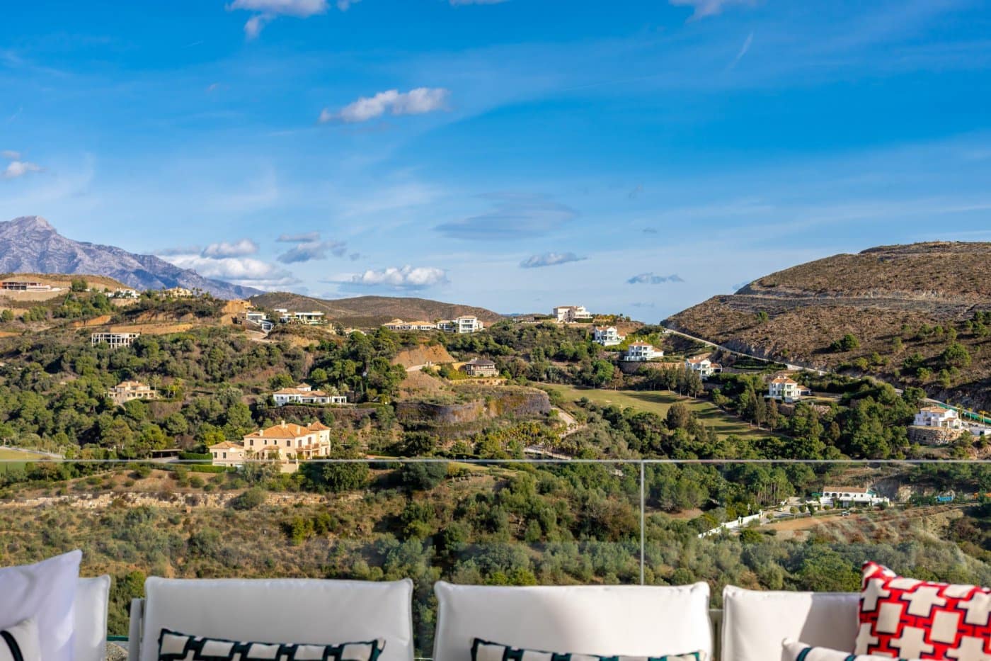 3 slaapkamer Penthouse te koop in Benahavis met zwembad garage - € 1.150.000 (Ref: 8275365)