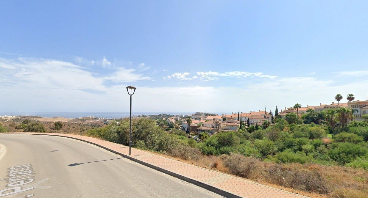 3 bedroom Villa for sale in Mijas with pool garage - € 1,630,000 (Ref: 8275377)