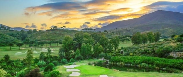 2 chambre Penthouse à vendre à La Cala de Mijas, Mijas avec piscine garage - 420 000 € (Ref: 8275382)