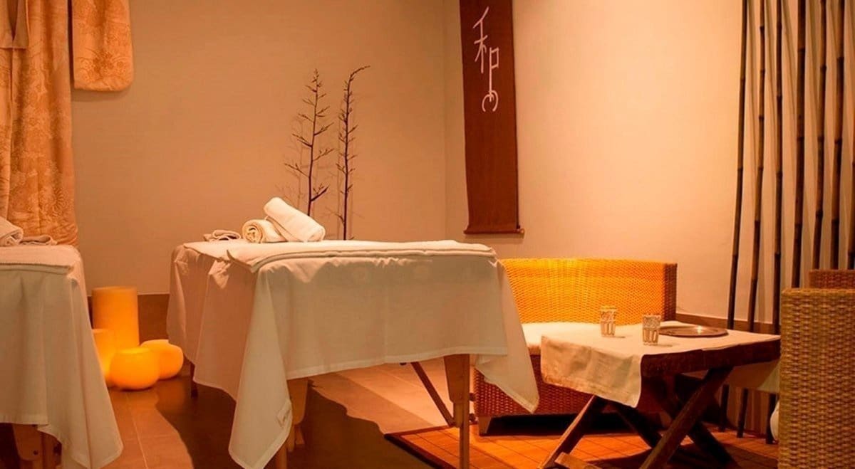 2 bedroom Apartment for sale in Mijas with pool garage - € 1,490,000 (Ref: 8275391)