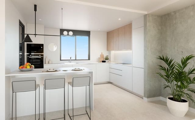 3 makuuhuone Kattohuoneisto myytävänä paikassa Los Monteros, Marbella mukana uima-altaan 
autotalli - 1 065 000 € (Ref: 8275396)