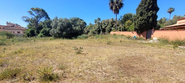 Działka budowlana na sprzedaż w Nueva Andalucia, Marbella - 695 000 € (Ref: 8275401)