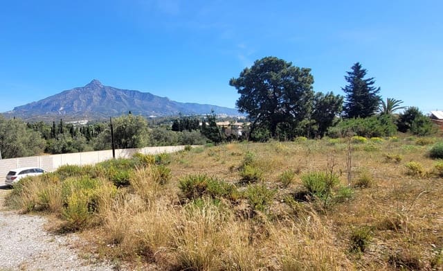 Działka budowlana na sprzedaż w Nueva Andalucia, Marbella - 695 000 € (Ref: 8275401)