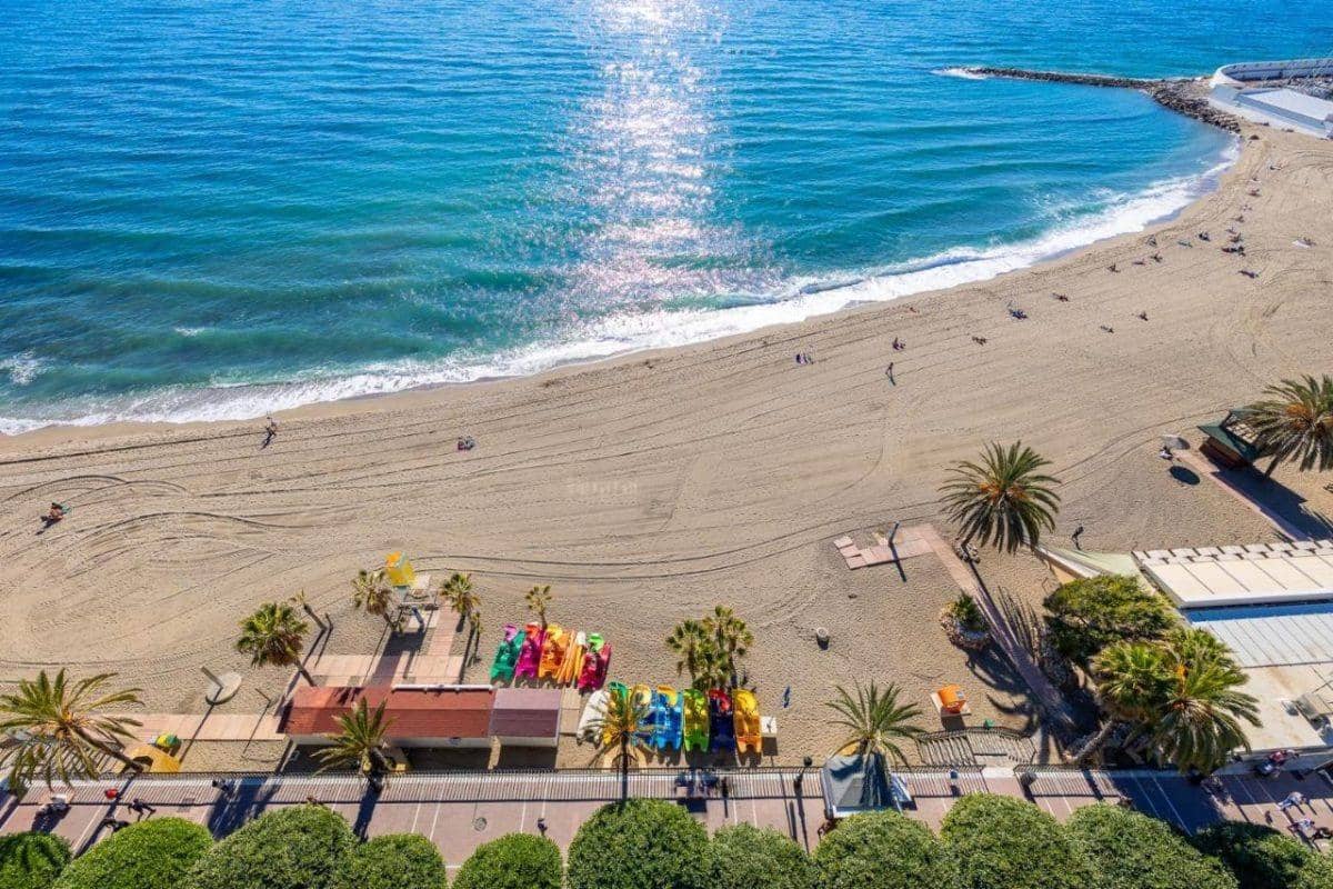 2 bedroom Apartment for sale in Marbella with pool garage - € 650,000 (Ref: 8275413)