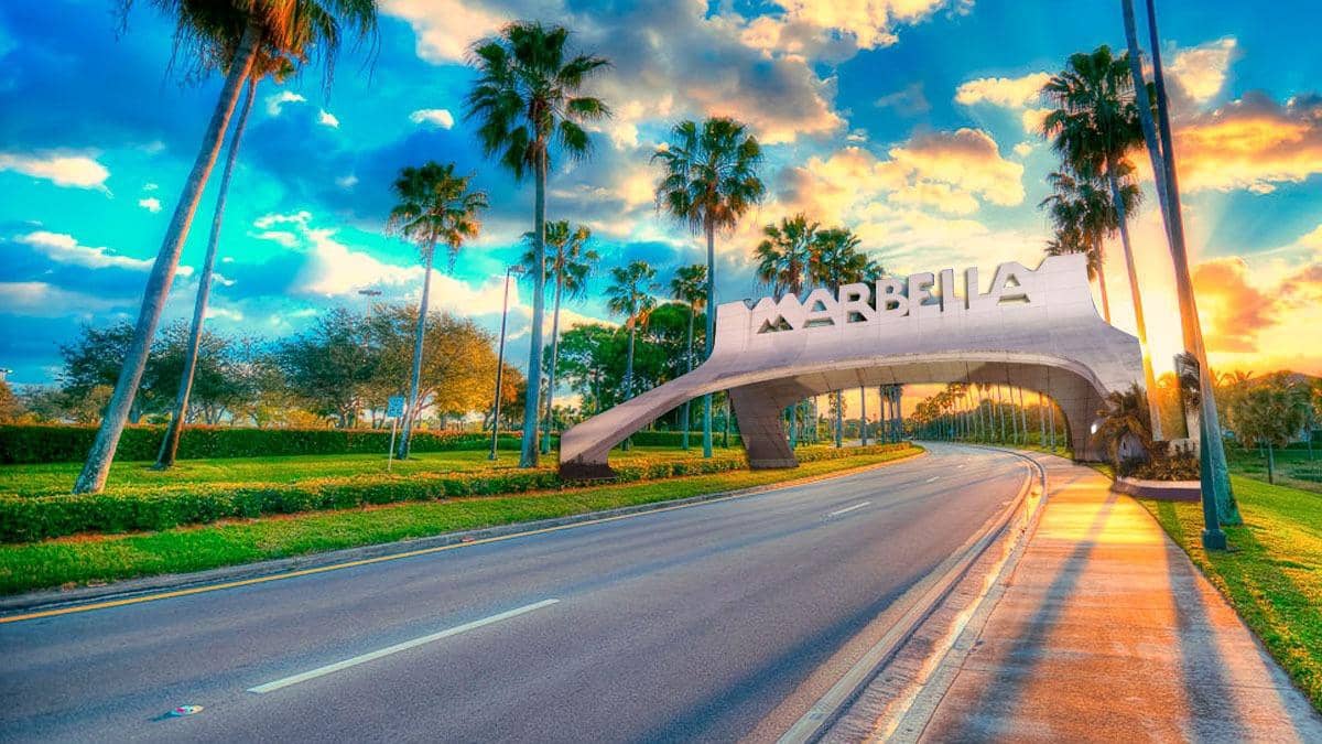 3 soveværelse Semi-Rækkehus til salg i Marbella med swimmingpool garage - € 1.580.000 (Ref: 8295803)