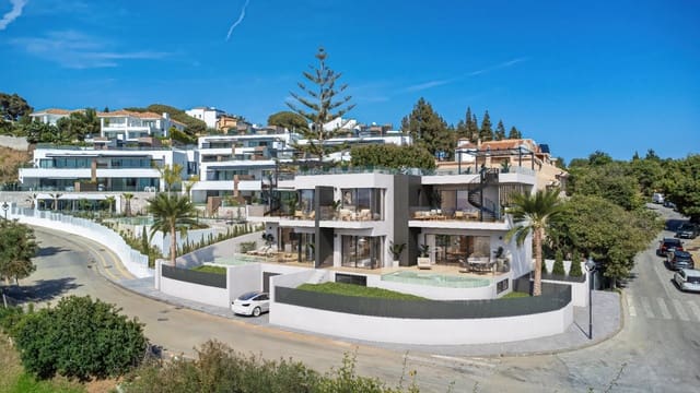 3 slaapkamer Halfvrijstaande villa te koop in Cabopino - Artola, Marbella met zwembad garage - € 1.580.000 (Ref: 8295803)