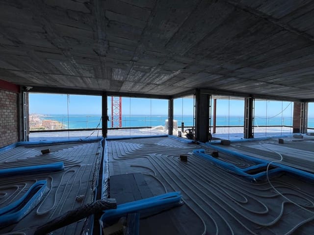 2 soveværelse Lejlighed til salg i El Higuerón, Fuengirola med swimmingpool garage - € 845.000 (Ref: 8574226)