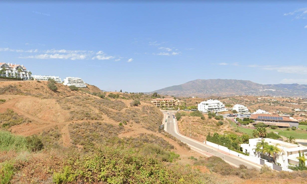 3 bedroom Villa for sale in Mijas with pool garage - € 1,827,000 (Ref: 8641863)