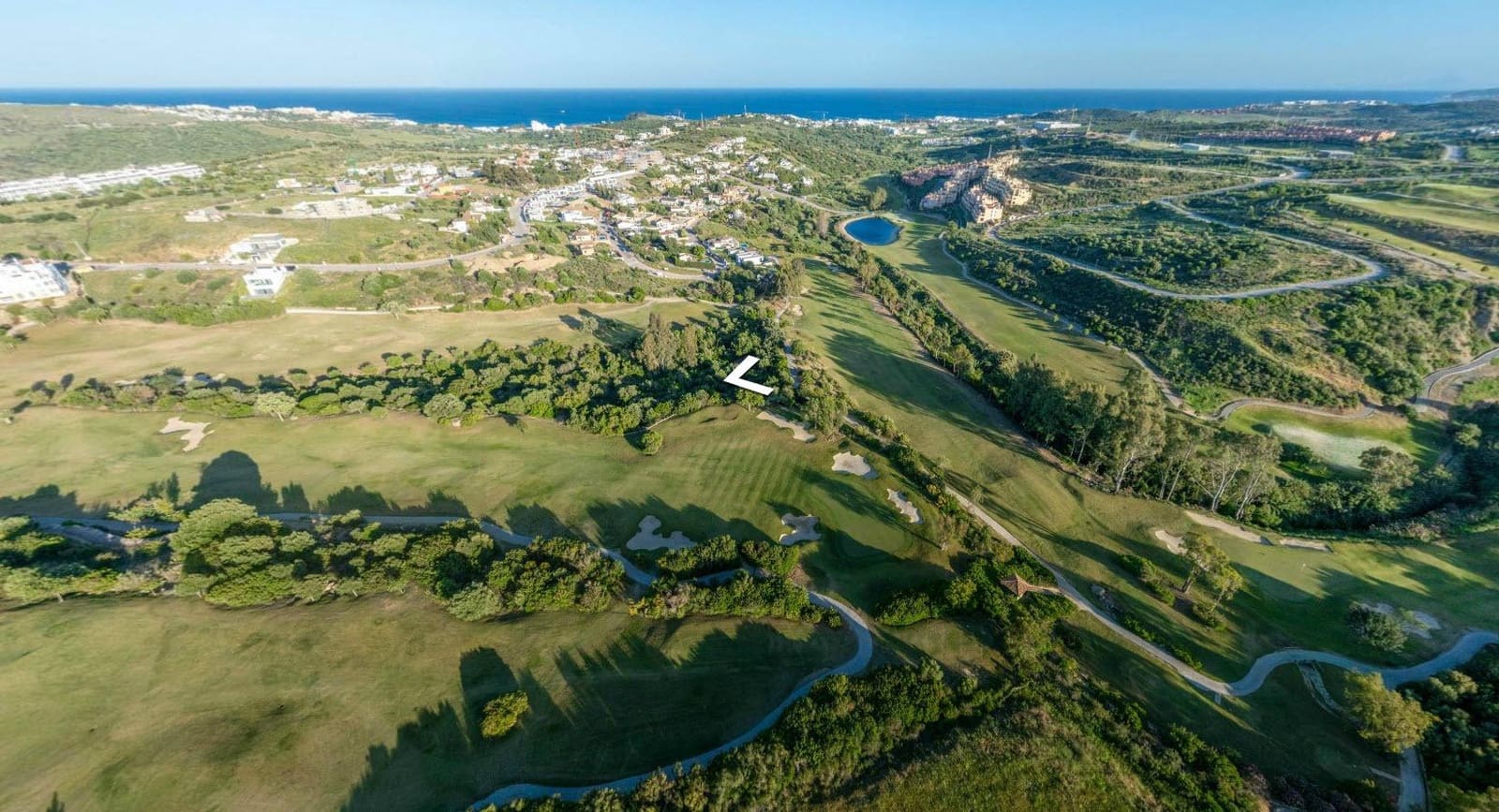 2 bedroom Apartment for sale in Estepona with pool garage - € 274,000 (Ref: 8641872)