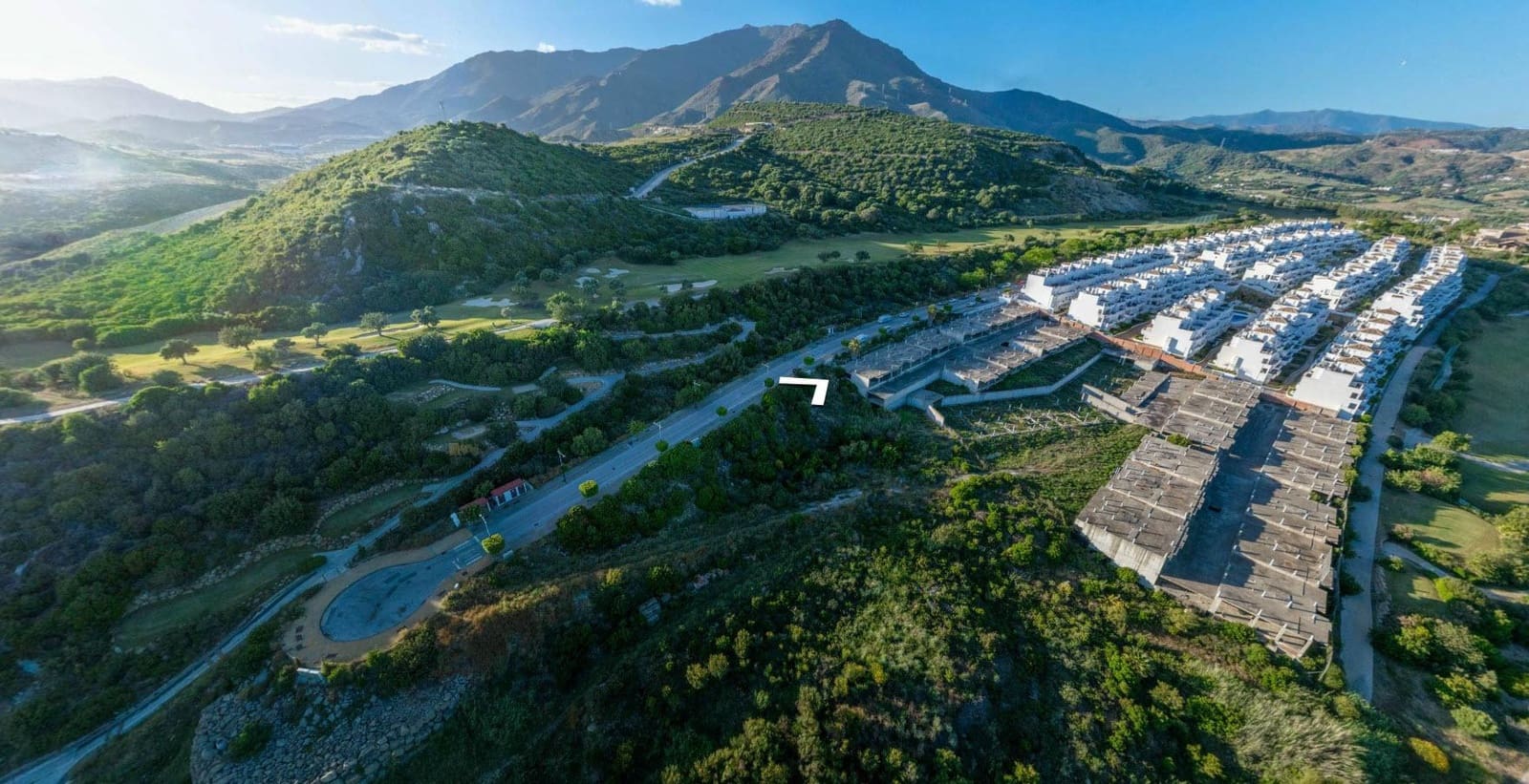 2 bedroom Apartment for sale in Estepona with pool garage - € 274,000 (Ref: 8641872)