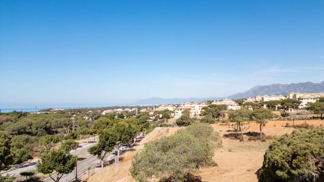 4 quarto Moradia para venda em Marbella com piscina garagem - 1 855 000 € (Ref: 8706024)