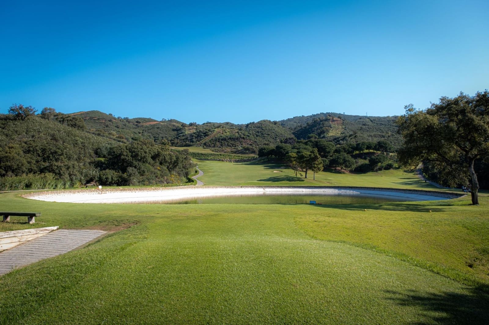 4 bedroom Villa for sale in Marbella with pool garage - € 1,855,000 (Ref: 8706024)