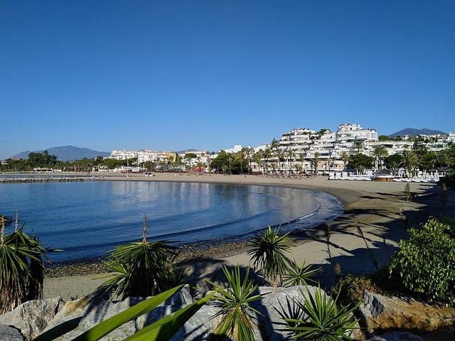 2 bedroom Apartment for sale in Nueva Andalucia, Marbella with pool garage - € 719,100 (Ref: 8809880)
