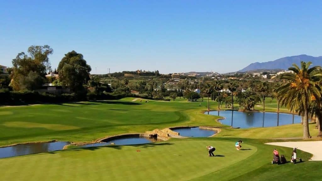 2 bedroom Apartment for sale in Nueva Andalucia with pool garage - € 719,100 (Ref: 8809880)