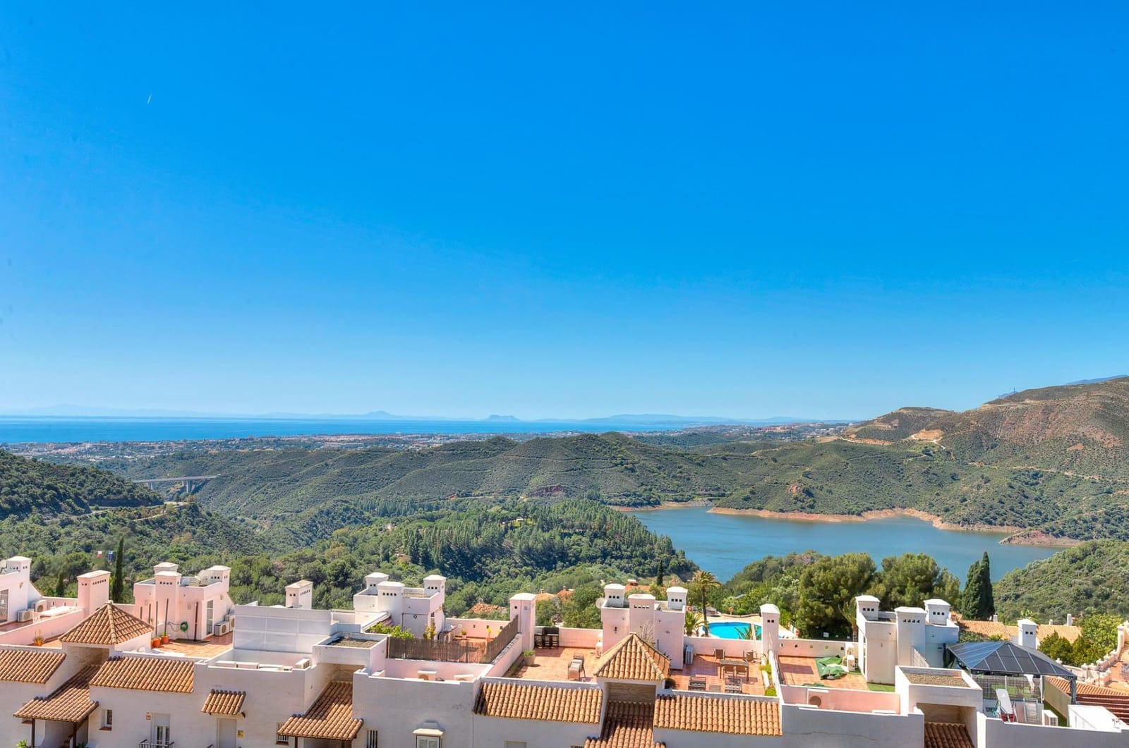 3 soveværelse Penthouse til salg i Istan med swimmingpool garage - € 1.150.000 (Ref: 8847535)