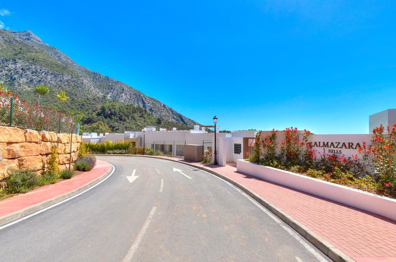 3 soveværelse Penthouse til salg i Istan med swimmingpool garage - € 1.150.000 (Ref: 8847535)