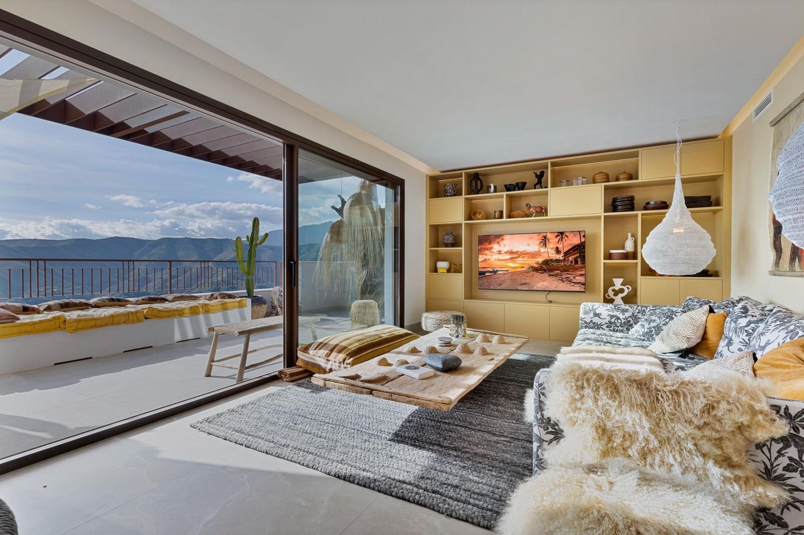 3 soverom Penthouse til salgs i Istan med svømmebasseng garasje - € 1 150 000 (Ref: 8847535)