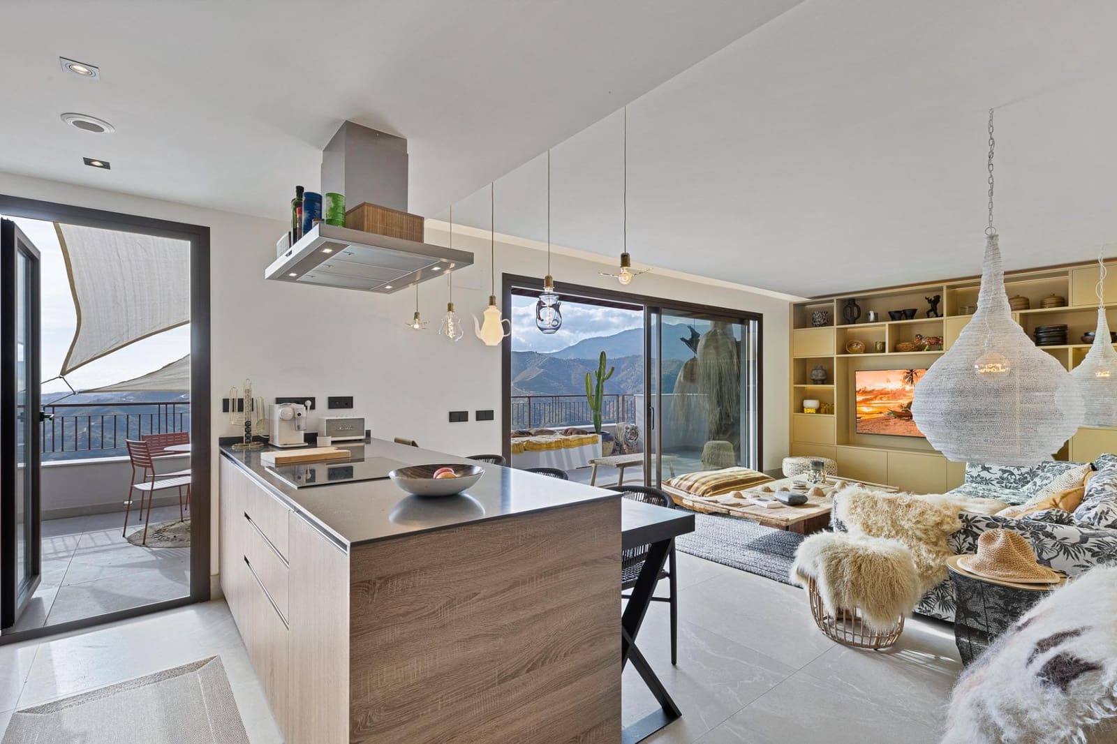 3 soverom Penthouse til salgs i Istan med svømmebasseng garasje - € 1 150 000 (Ref: 8847535)