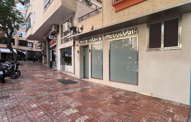 Erhverv til leje i Playa Bajadilla - Puertos, Marbella - € 2.950 (Ref: 8892943)