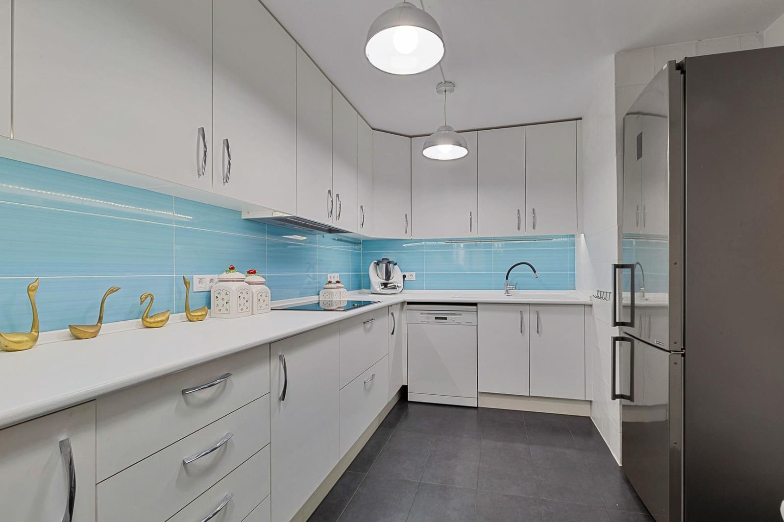 3 sypialnia Penthouse na sprzedaż w Guadalmina z basenem garażem - 700 000 € (Ref: 8895061)