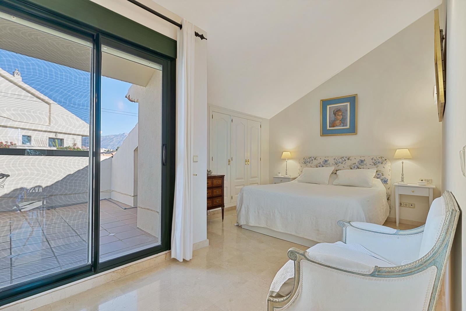 3 sypialnia Penthouse na sprzedaż w Guadalmina z basenem garażem - 700 000 € (Ref: 8895061)