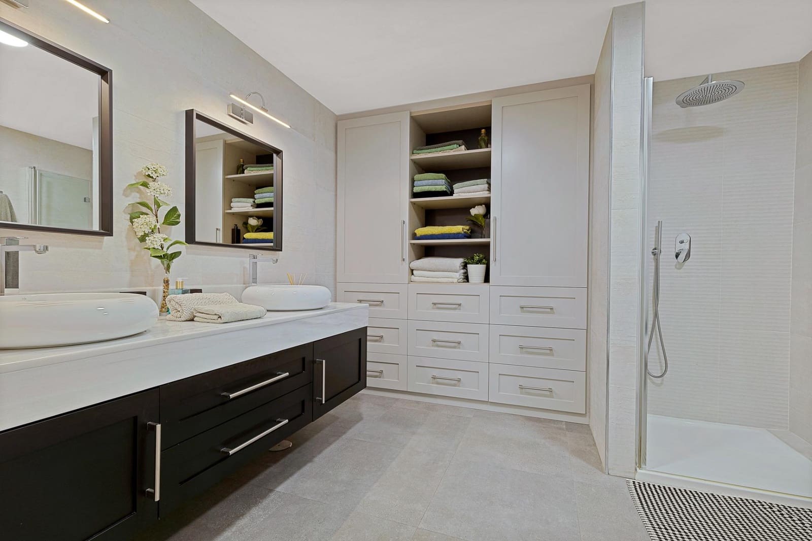 3 makuuhuone Huoneisto myytävänä paikassa Estepona mukana uima-altaan 
autotalli - 860 000 € (Ref: 8905636)