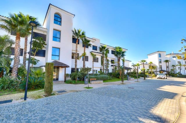 3 makuuhuone Huoneisto myytävänä paikassa Altos de Estepona, Estepona mukana uima-altaan 
autotalli - 860 000 € (Ref: 8905636)