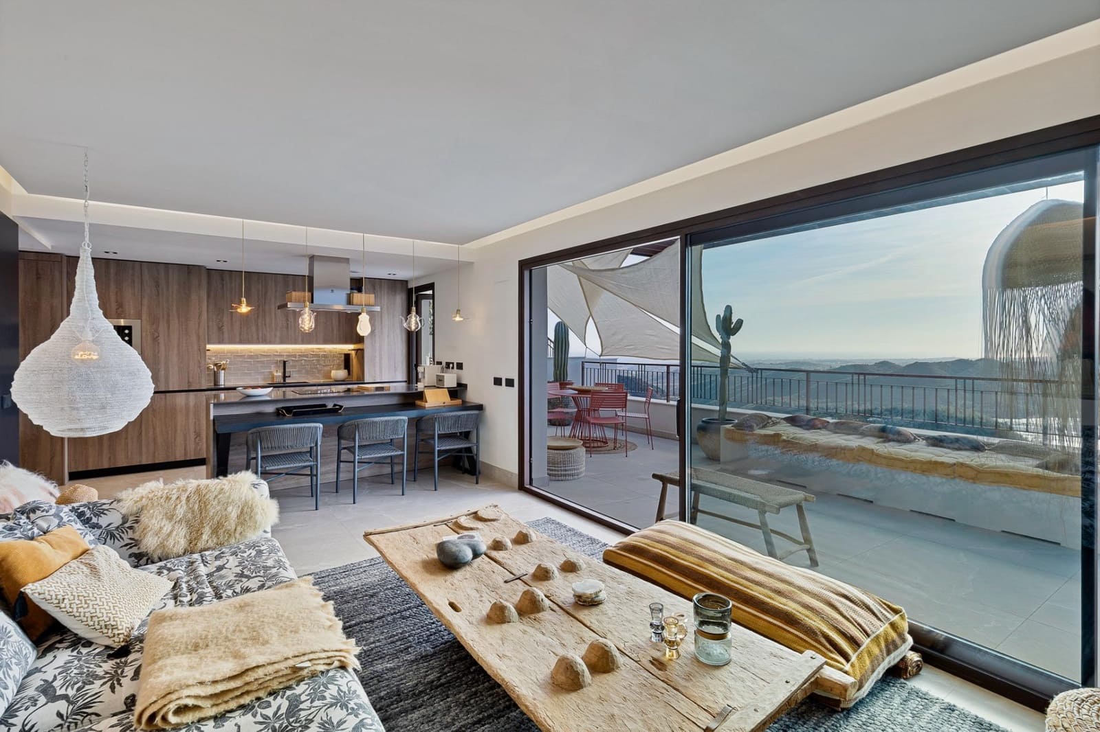 3 slaapkamer Penthouse te koop in Istan met zwembad garage - € 1.150.000 (Ref: 8907639)